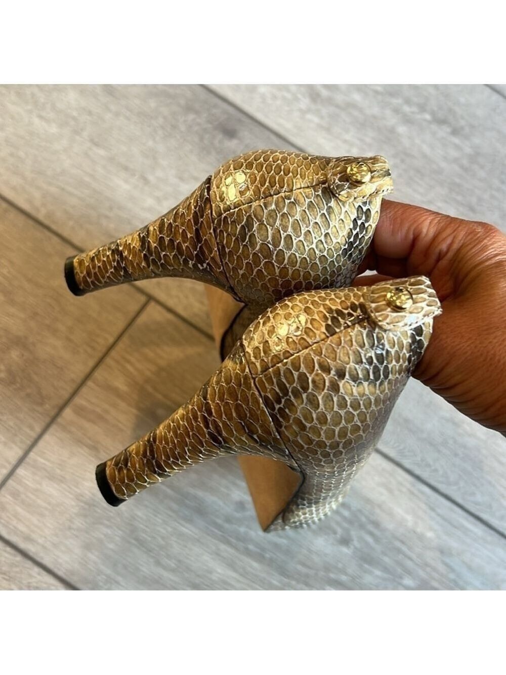 Stuart Weitzman animal print snakeskin neutral peep toe pump heel size 7.5 - Picture 7 of 10